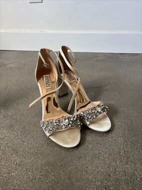 Badgley Mischka champagne Crystal-Embellished Strappy Block Heels